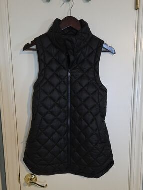 Black Athleta Long Puffer Vest